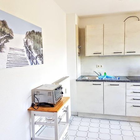 Fewo 18 Im Strandhaus Lobbe Mit Balkon Exterior foto