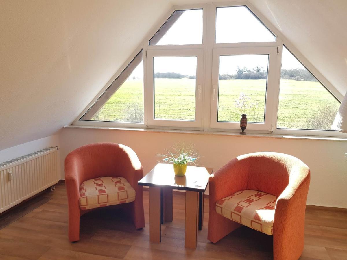 Fewo 18 Im Strandhaus Lobbe Mit Balkon Exterior foto